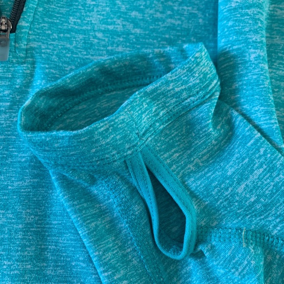 NIKE DRY FIT • Like New! Zip Up Pullover! - Picture 3 of 6